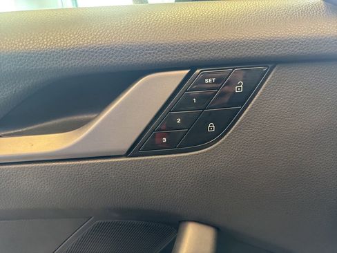 Used 2021 Porsche 911 Carrera image 8