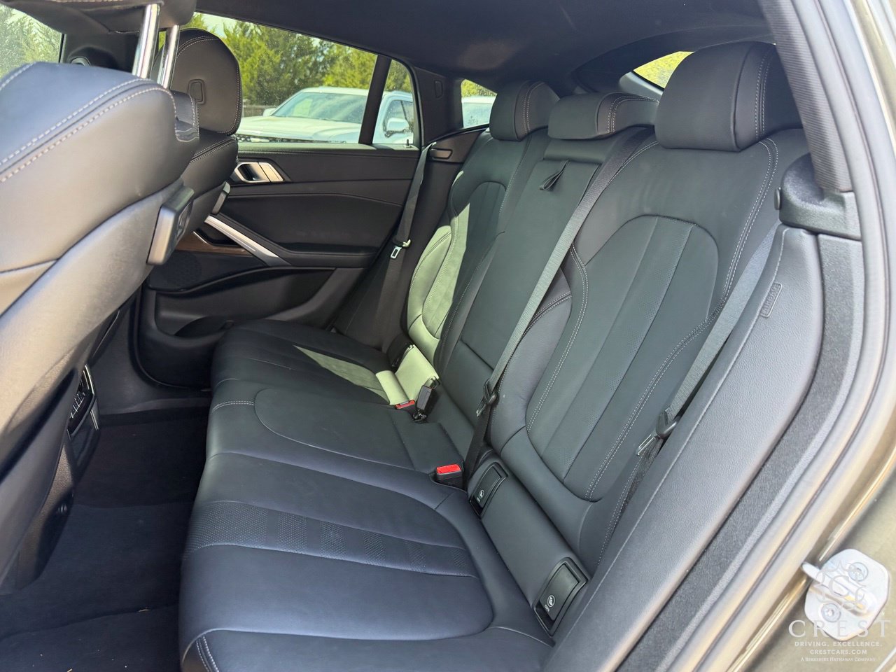 Used 2022 BMW X6 xDrive40i w/ M Sport Package AWD/4WD image 26
