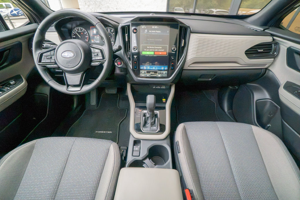 Certified 2025 Subaru Forester Premium AWD/4WD image 19