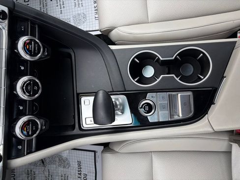 Used 2023 Genesis G70 2.0T image 34