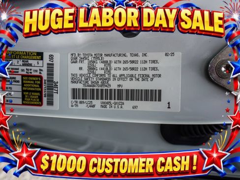 Used 2025 Toyota Sequoia Capstone AWD/4WD image 42