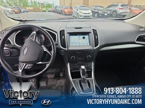Used 2018 Ford Edge SEL w/ Equipment Group 201A AWD/4WD image 12