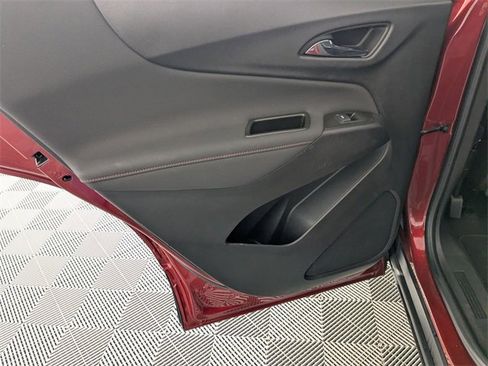 Used 2022 Chevrolet Equinox RS image 26