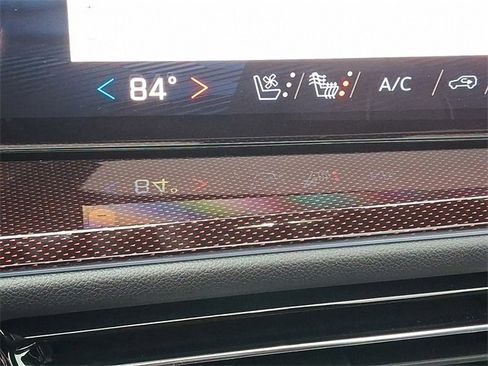 Used 2026 Chevrolet Traverse RS image 21