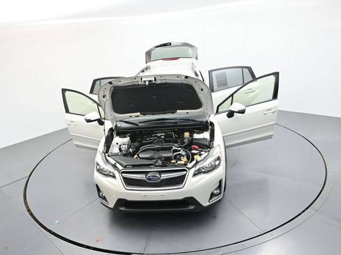 Used 2017 Subaru Crosstrek 2.0i Limited w/ Popular Package #2 AWD/4WD image 32