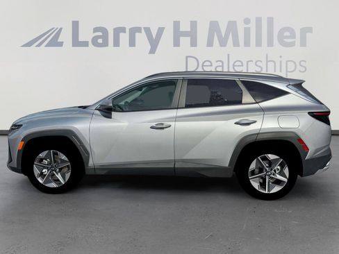 New 2026 Hyundai Tucson SEL FWD image 3