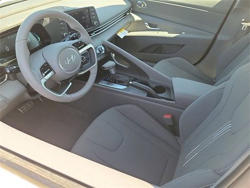 New 2025 Hyundai Elantra Sport image 6
