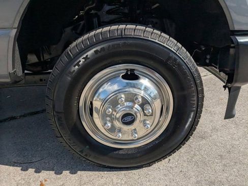 Used 2024 Ford F350 XL image 11