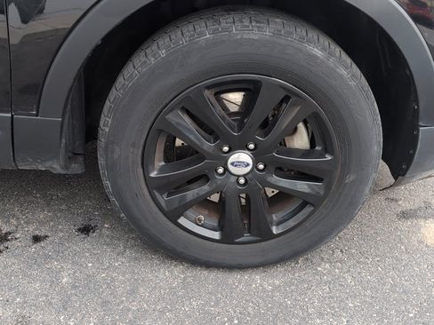 Used 2019 Ford Explorer XLT w/ Equipment Group 201A image 31