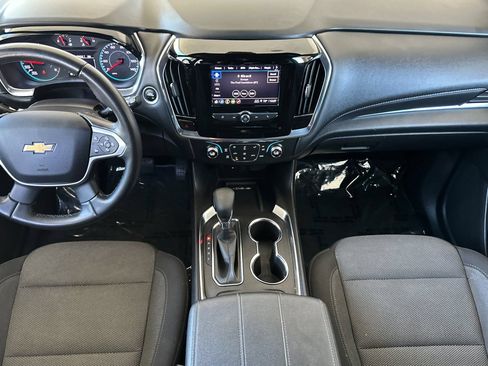 Used 2023 Chevrolet Traverse LT FWD image 13