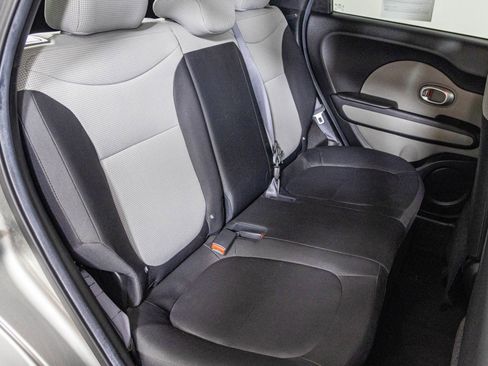 Used 2015 Kia Soul image 37