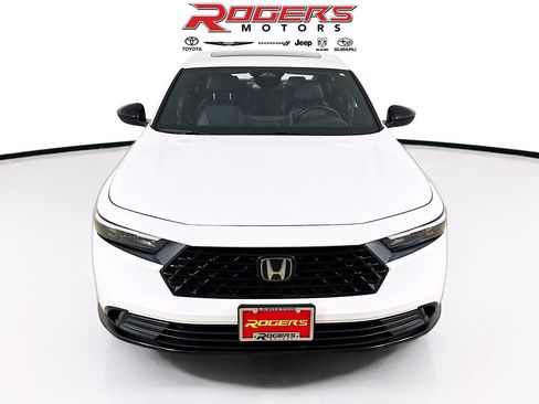 Used 2024 Honda Accord Sport image 2