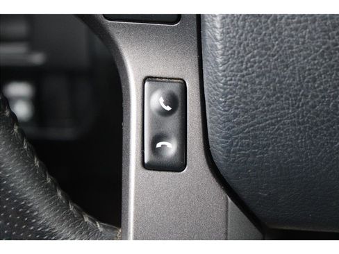 Used 2017 Toyota Tacoma TRD Off-Road w/ Premium & Technology Package image 18