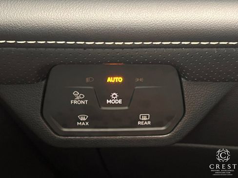 Used 2024 Volkswagen Atlas SEL Premium R-Line image 21