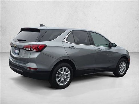 Used 2023 Chevrolet Equinox LT image 4
