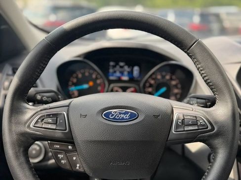 Used 2019 Ford Escape SEL AWD/4WD image 21