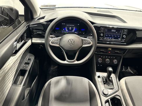 Used 2022 Volkswagen Taos S image 18