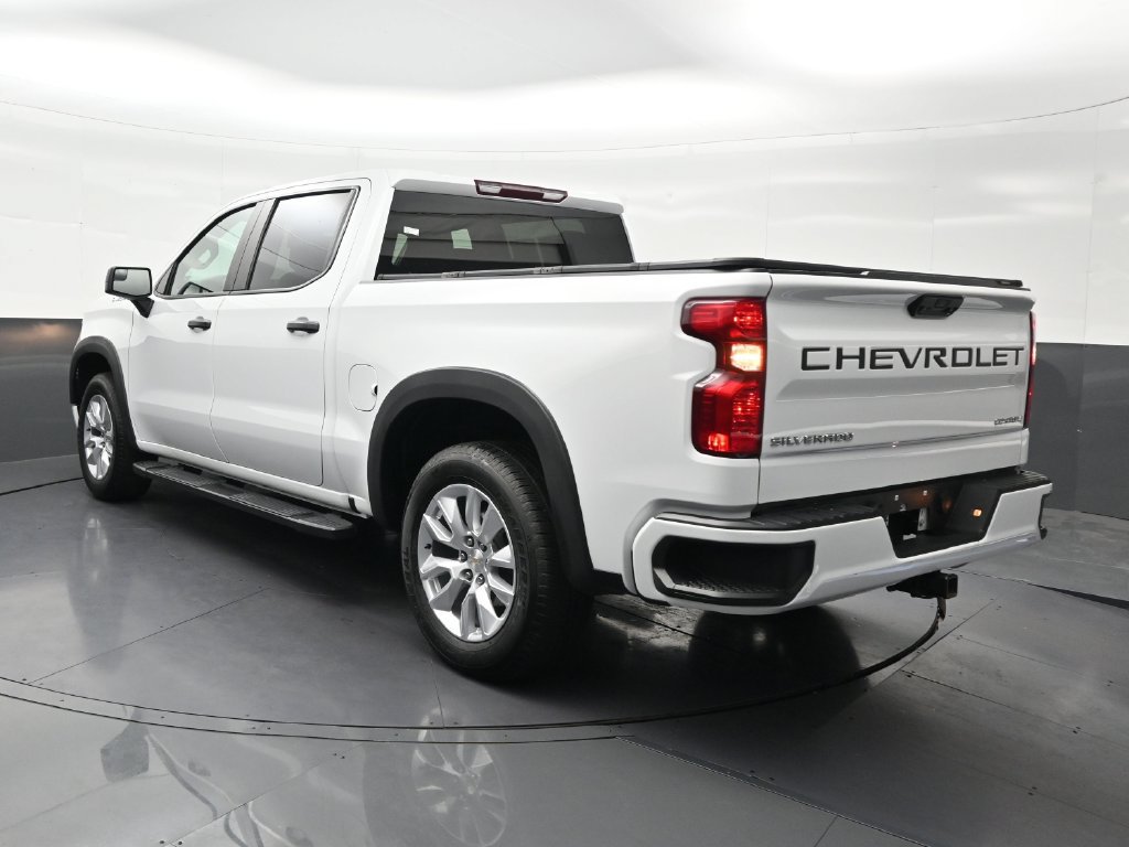 Used 2024 Chevrolet Silverado 1500 Custom RWD image 3