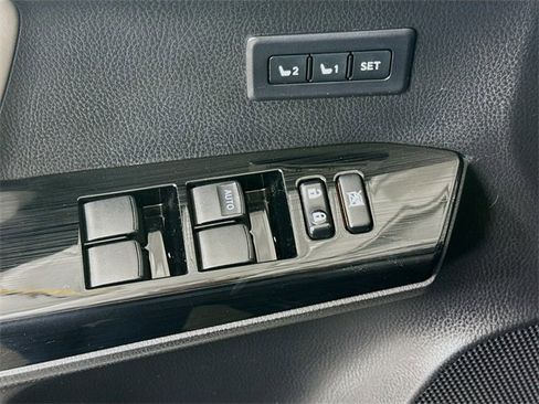 Certified 2017 Toyota RAV4 Limited image 17