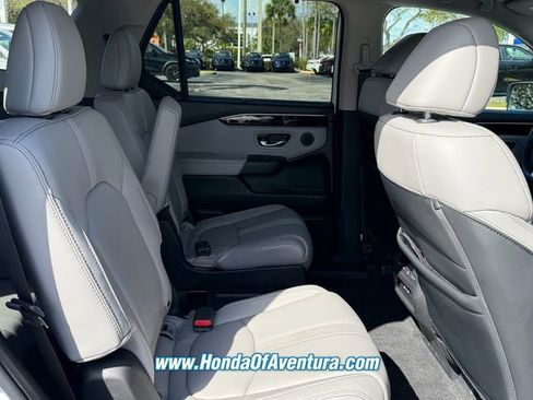 Certified 2024 Honda Pilot EX-L image 13
