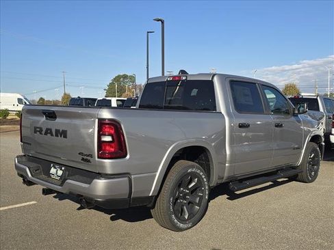New 2026 RAM 1500 4x4 Crew Cab image 3