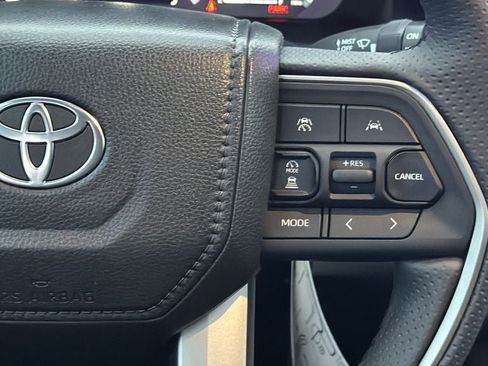 New 2026 Toyota 4Runner TRD Off-Road Premium AWD/4WD image 28
