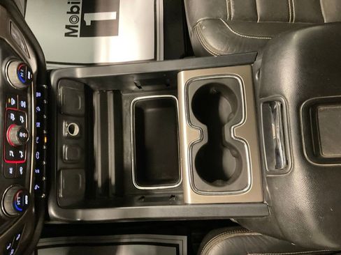 Used 2015 GMC Sierra 2500 Denali image 17