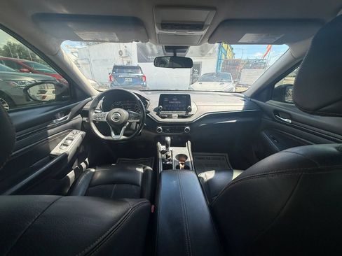 Used 2022 Nissan Altima 2.5 SR FWD image 13