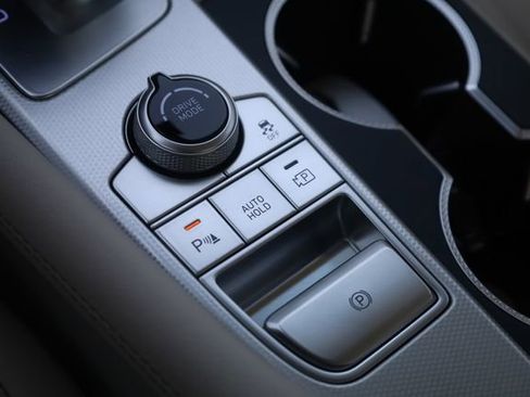 New 2026 Genesis G70 2.5T Prestige image 21