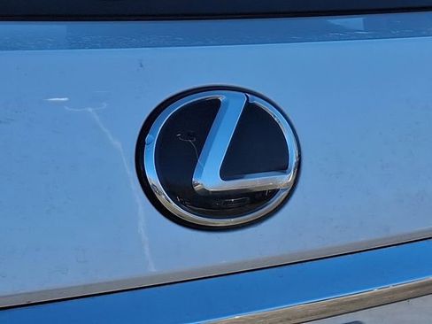 Used 2022 Lexus RX 350L Premium w/ Premium Package image 33