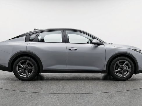 Used 2025 Kia K4 FWD image 11