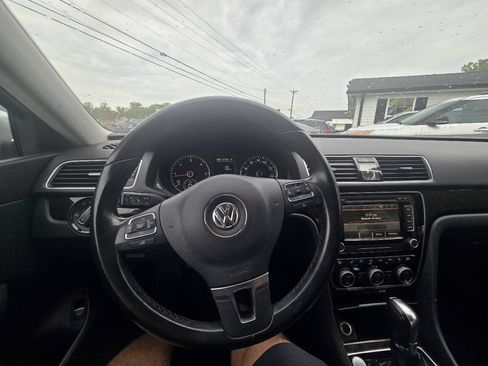 Used 2014 Volkswagen Passat TDI SEL Premium FWD image 34