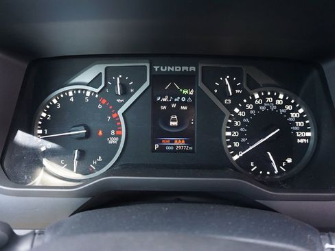 Used 2023 Toyota Tundra Limited AWD/4WD image 7