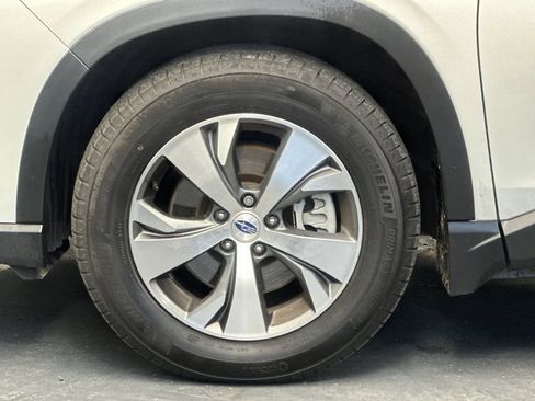 Used 2021 Subaru Ascent Premium w/ Convenience Package image 25