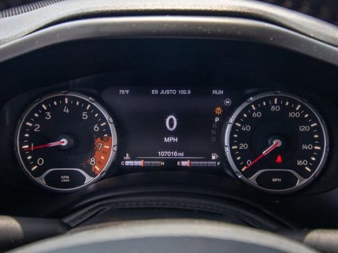 Used 2017 Jeep Renegade Limited FWD image 25
