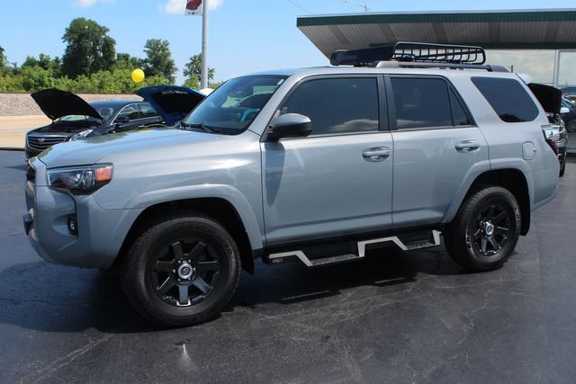 Used 2021 Toyota 4Runner Trail Special Edition AWD/4WD image 2