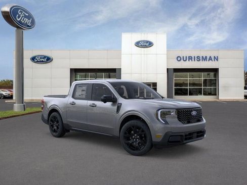 New 2026 Ford Maverick Lariat w/ Black Appearance Package image 1