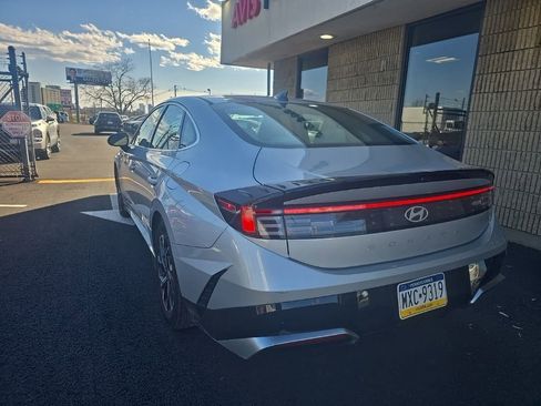 Used 2025 Hyundai Sonata SEL FWD image 5