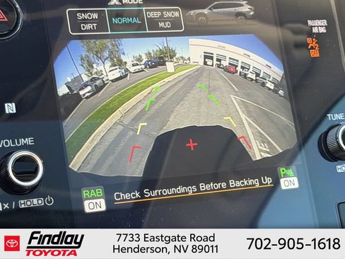 Used 2025 Subaru Outback Onyx Edition AWD/4WD image 28