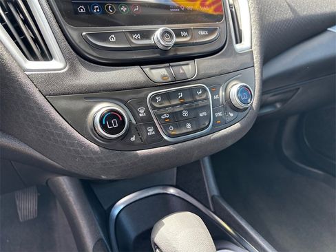 Certified 2024 Chevrolet Malibu LT image 21