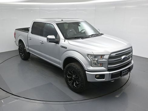 Used 2015 Ford F150 Platinum image 36