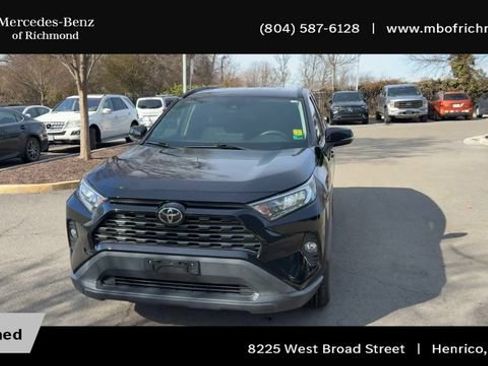 Used 2020 Toyota RAV4 XLE image 5