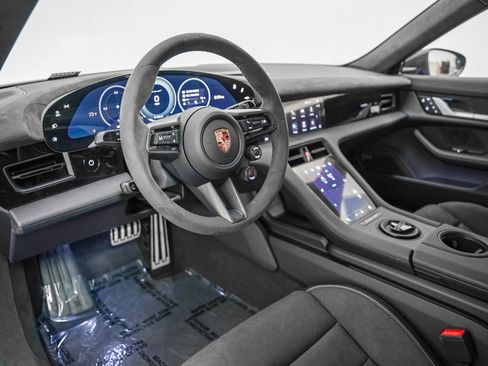 New 2025 Porsche Taycan Turbo GT image 4