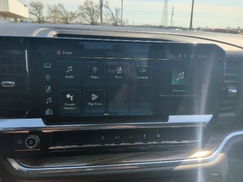 Used 2024 Chevrolet Silverado 2500 LT w/ Convenience Package image 20