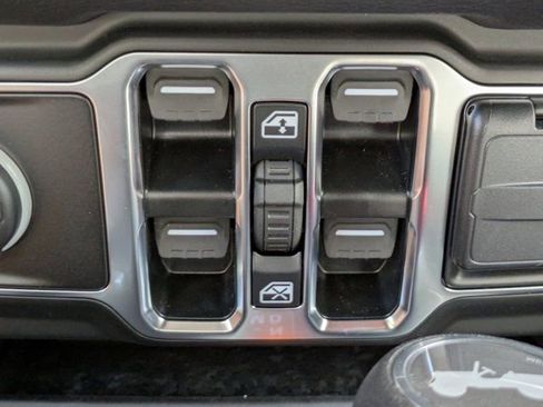 New 2026 Jeep Wrangler Sport S image 21