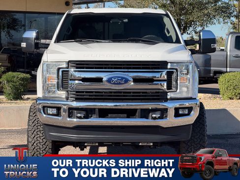 Used 2019 Ford F250 XLT w/ XLT Premium Package image 2