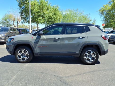 Used 2022 Jeep Compass Trailhawk w/ Trailer Tow Group AWD/4WD image 2