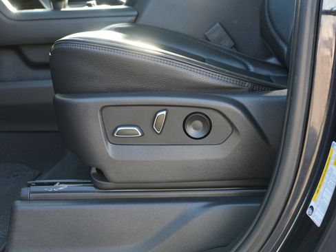 Used 2022 GMC Sierra 1500 Denali w/ Technology Package image 16