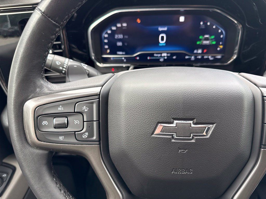 Used 2022 Chevrolet Silverado 1500 ZR2 w/ Technology Package AWD/4WD image 23