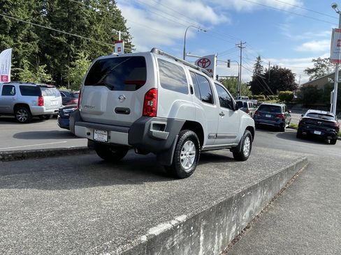 Used 2015 Nissan Xterra S AWD/4WD image 8